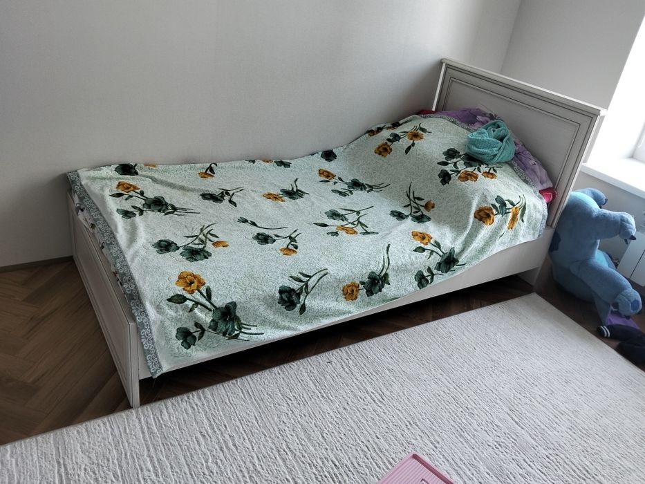 Продам 1 местный кровать 2 шт