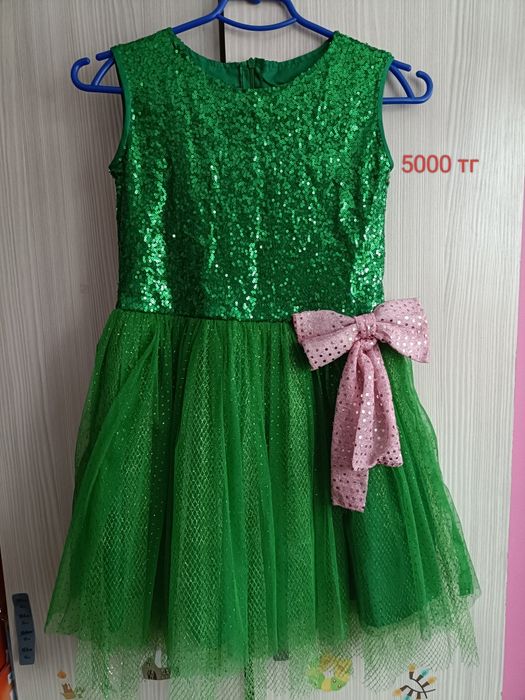 Продам новогодние костюмы