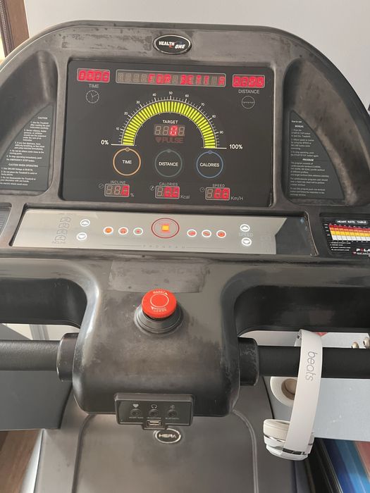 Професионална пътека за бягане HERA-7000