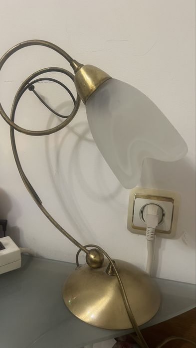 Полюлей и ношни лампи в комплект