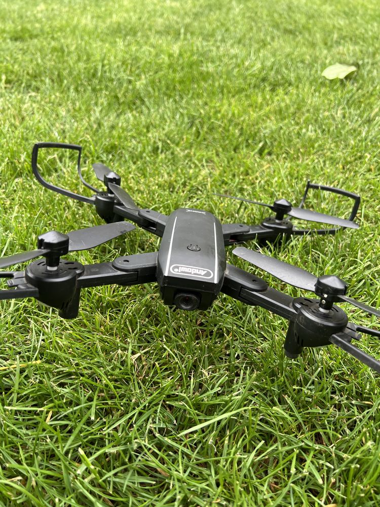 Dronă SKY69, drona este in stare aproape perfecta!