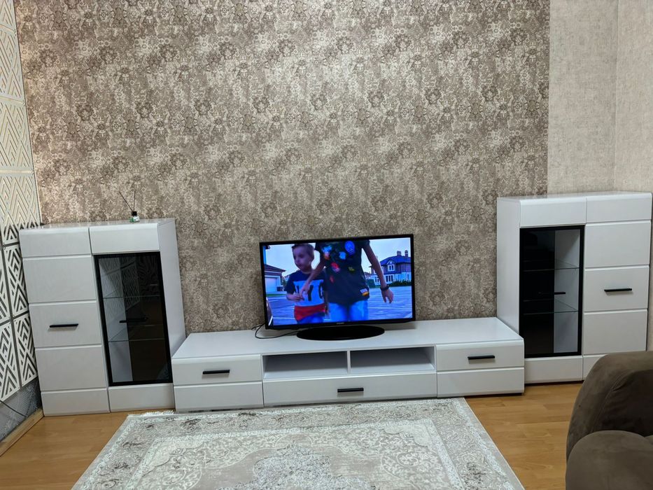 Горка для гостиной/зала