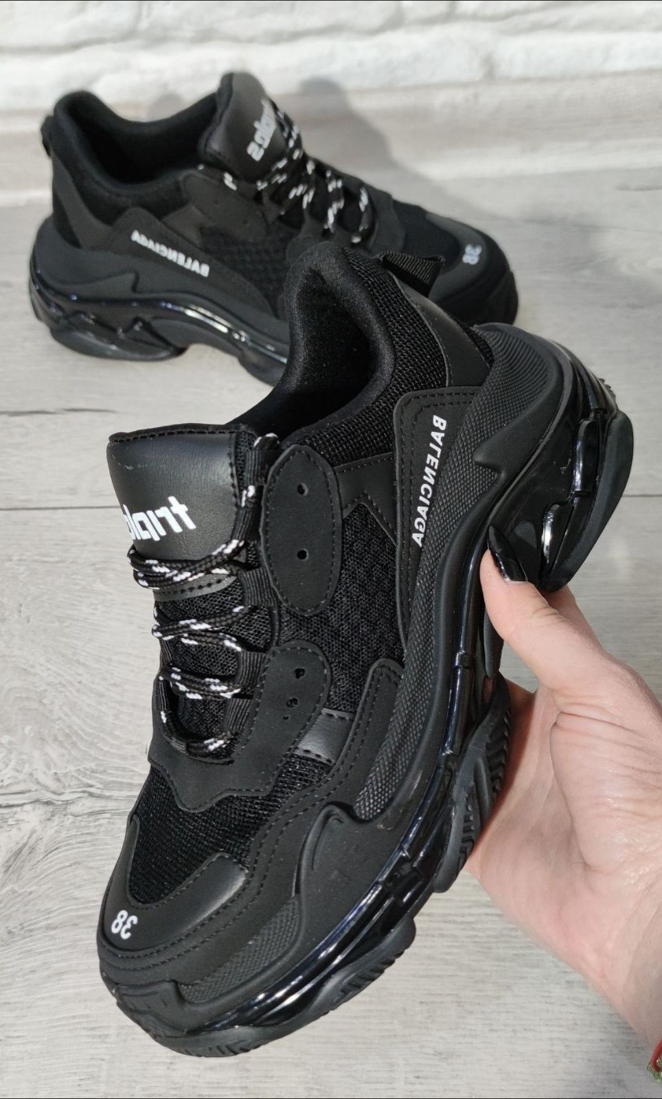 Дамски обувки Balenciaga Triple S - розов бял и черен