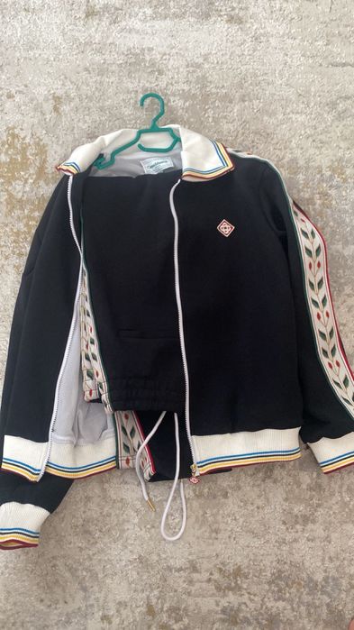 Продам Casablanca спортивный костюм