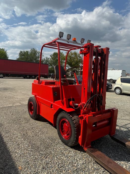 Vand stivuitor diesel 3 t