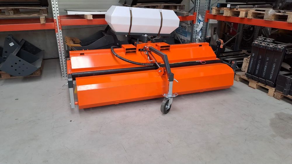 Maturatoare asfalt, perie hidraulica buldoexcavator