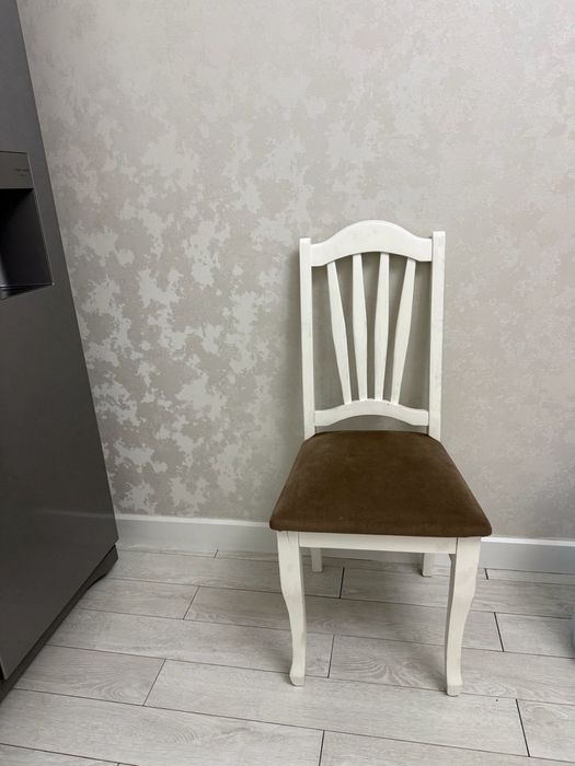 Продам стол +8 стульев