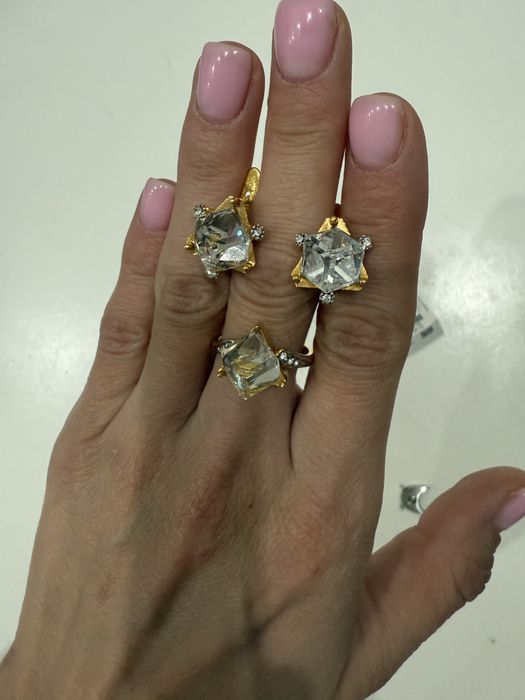 кольцо серги горный хрусталь