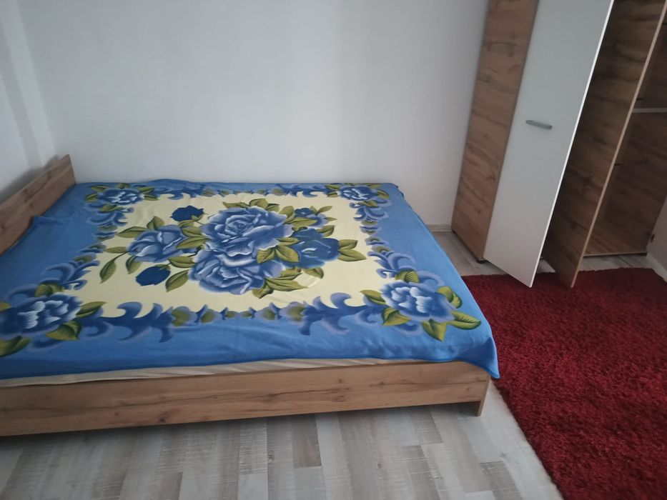 Ofer pentru închiriere apartament 2camere ultracentral