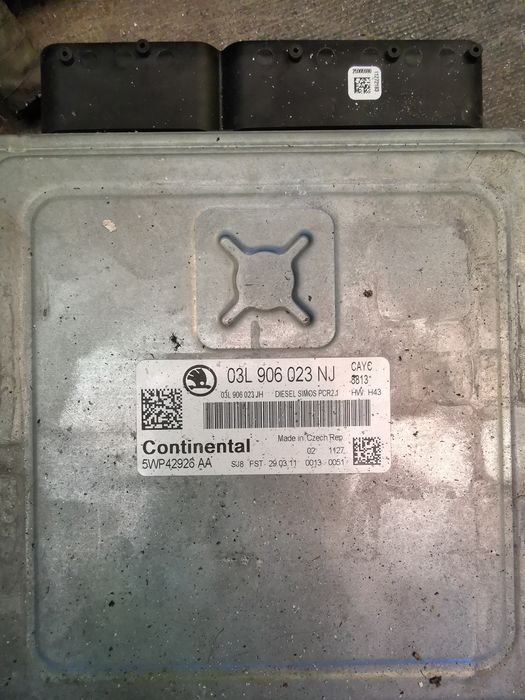 Calculatoare motor vw skoda 1.6 CAYC