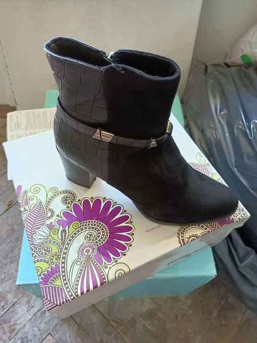 Дамски пролетно-есени боти