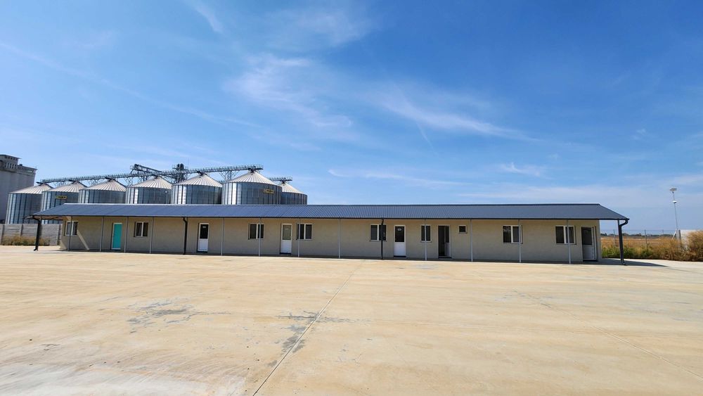 Platforma industriala betonata 4000 mp cu Birouri si hala Santandrei