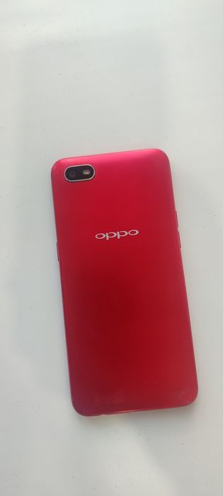 Продам оппо телефон