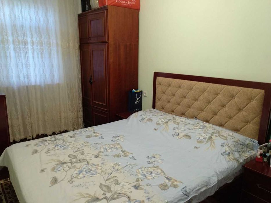 Сотилади 3 хонали Чилонзор метро 16 квартал. Гул бозор тогрисида