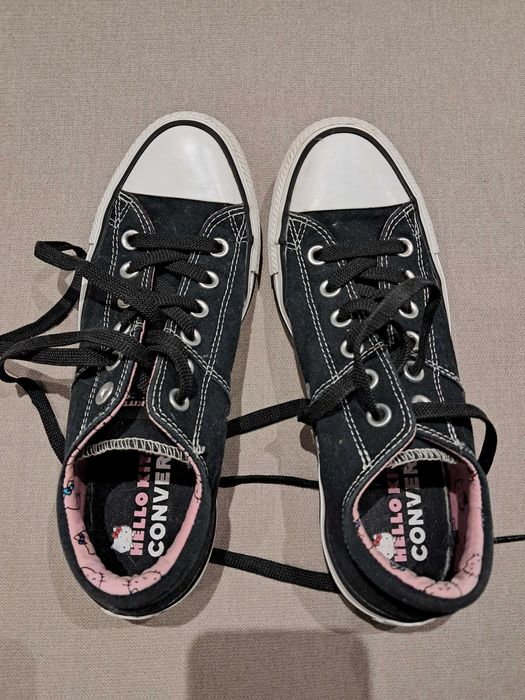 Дамски черни кецове Convers Hello Kitty