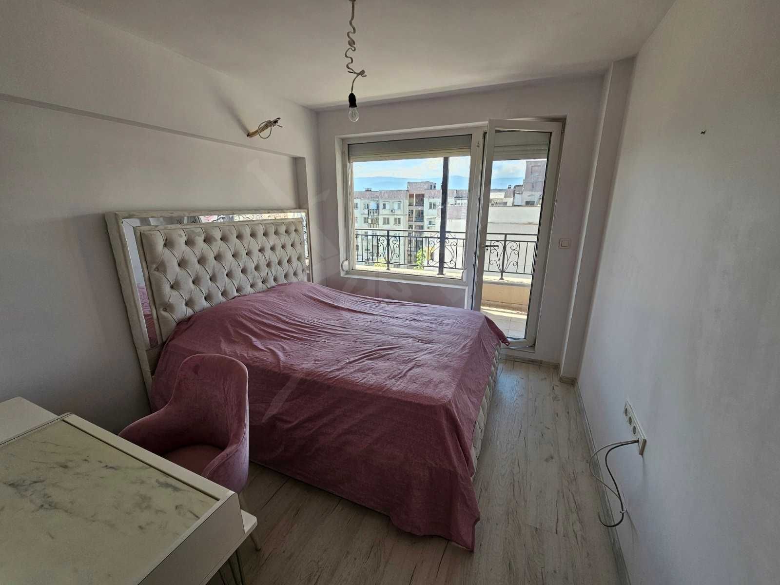 Тристаен в Южен, чисто нов! 82092