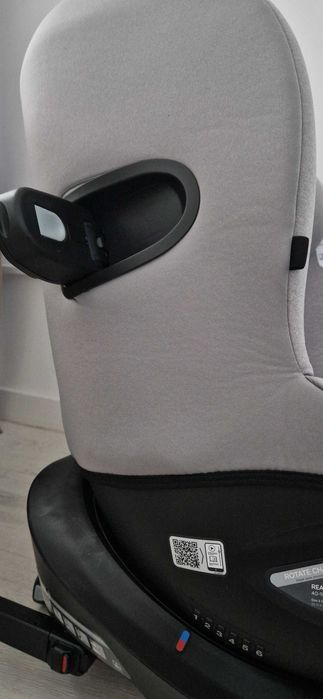 Scaun auto I-Spin 360 de la nastere, cu insert de bebelusi