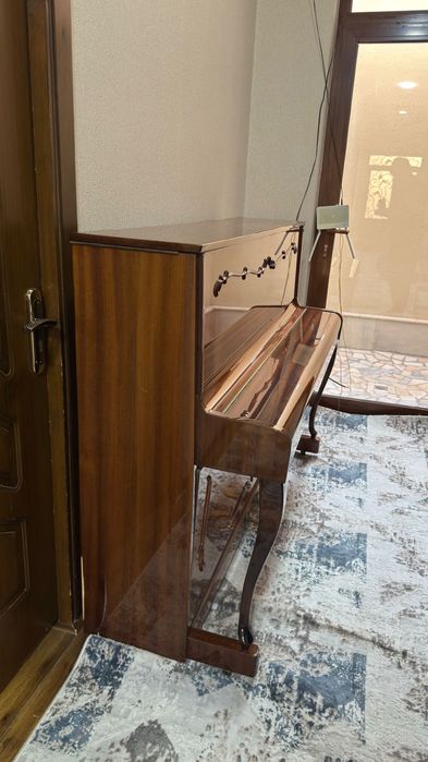 Пианино Ronisch в отличном состоянии