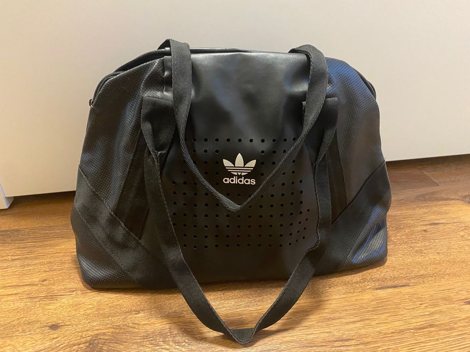 Кожена Чанта Adidas