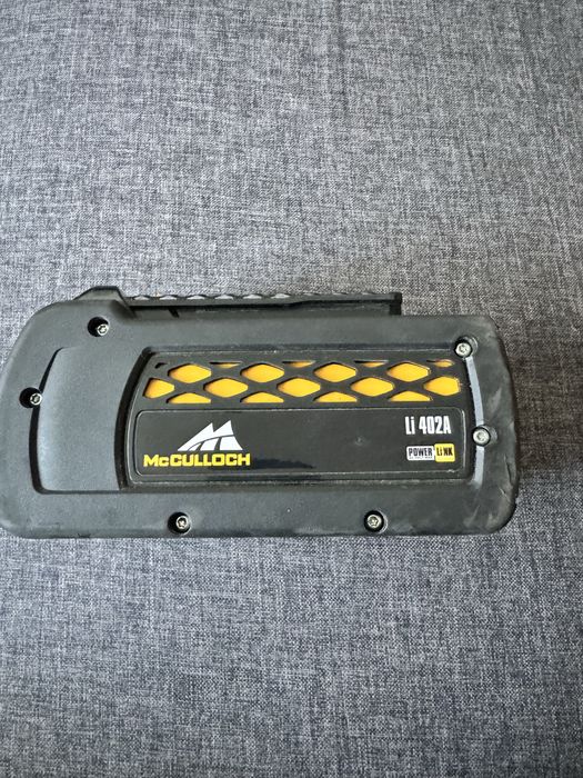 Carcasa cu bms acumulator McCulloch 36v 2A