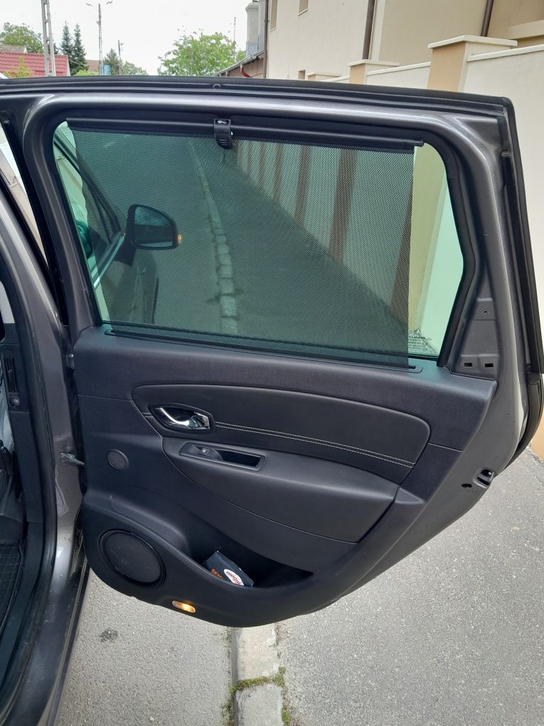 Vând schimb Renault Scenic 2012 2.0