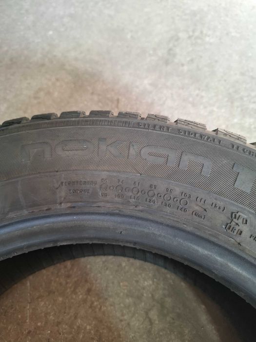 2 Зимни гуми Нокиан 175/65/14 ДОТ21 6.5мм