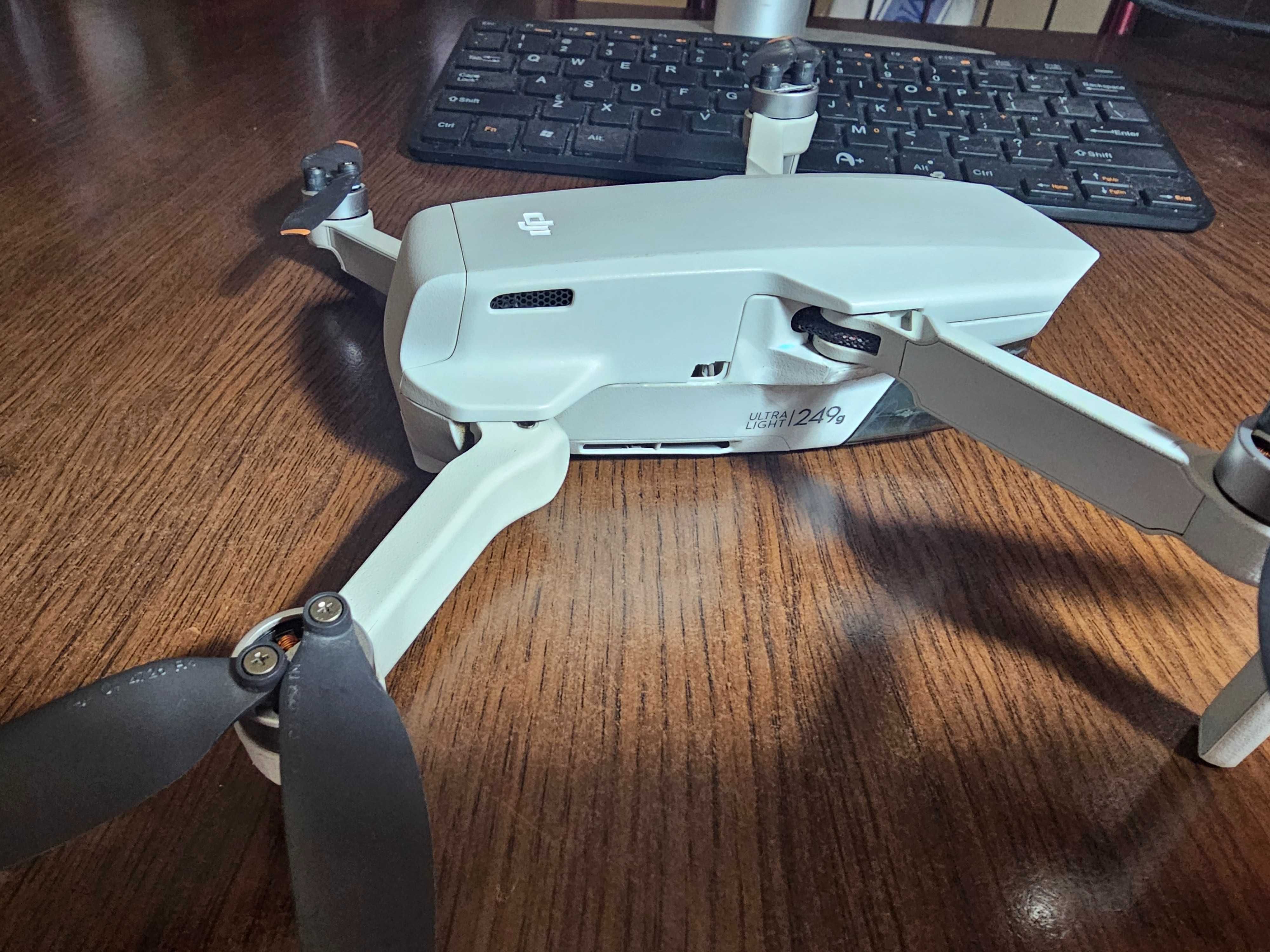Drona DJI Mini 2 SE