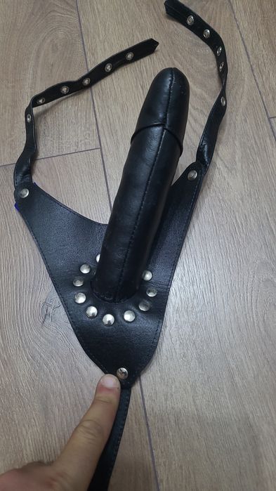 strap on piele naturala fetish bdsm domina