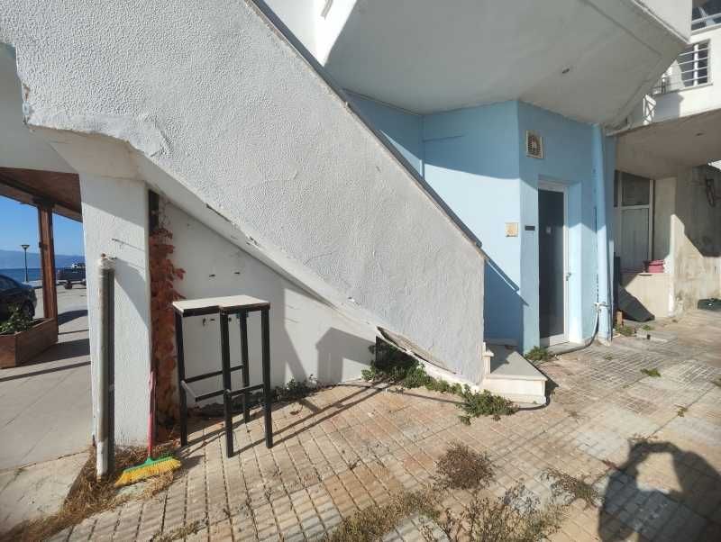 ПРОДАВА Заведение в Паралия Офринио, Кавала