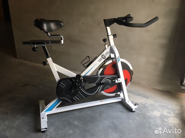 Профессиональный велотренажёр Fitness House. б/у.