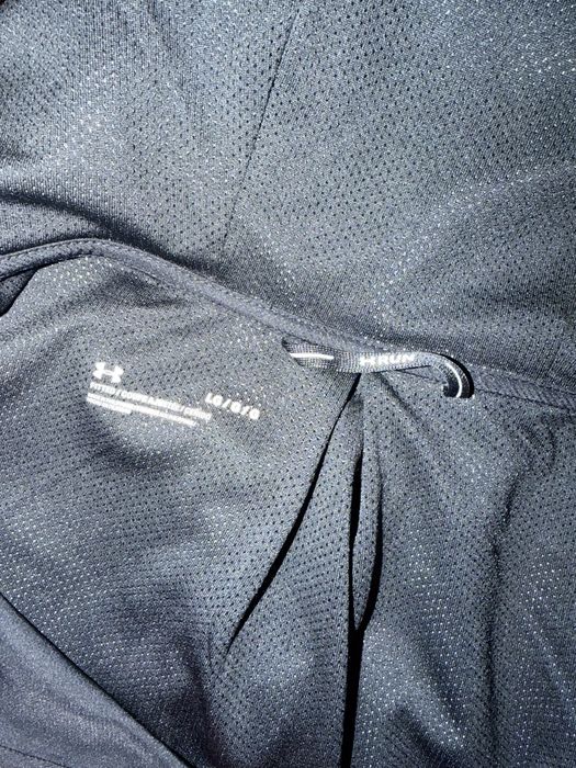 Шушляково яке Under Armour размер L