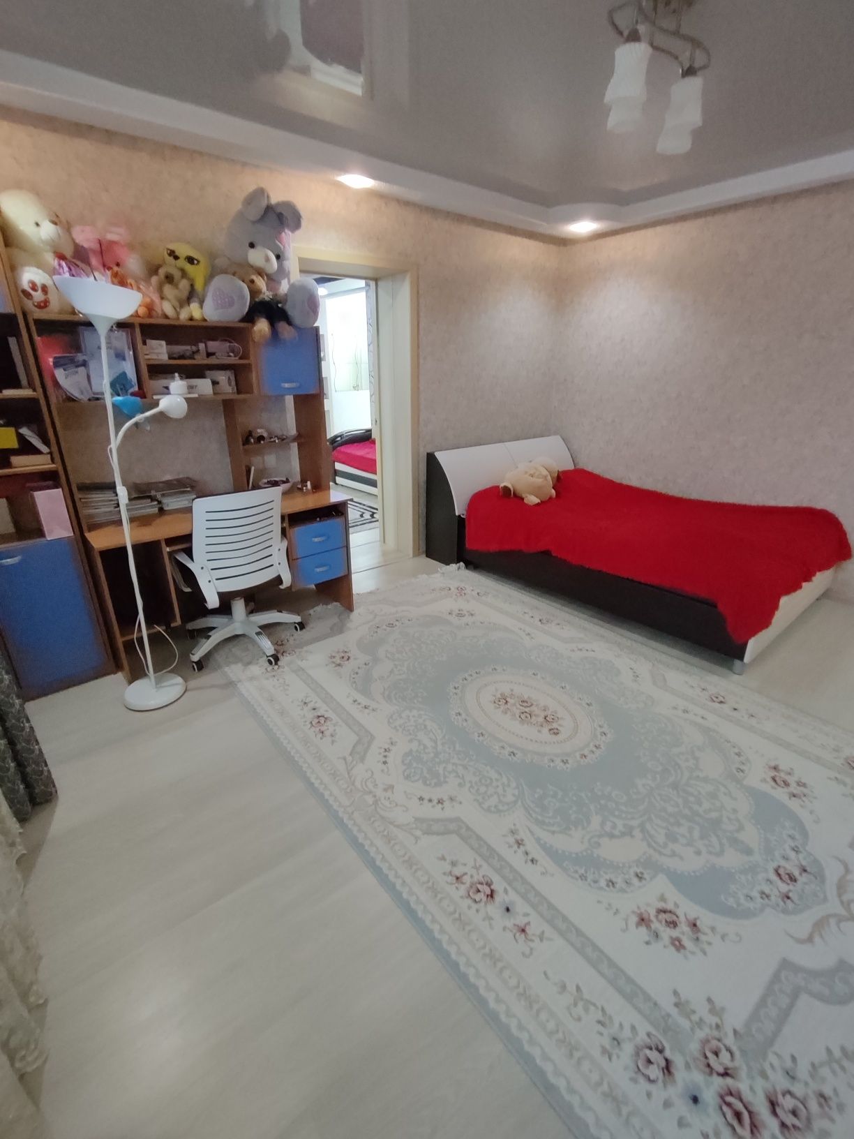 Продается 3-комн (7-51, 6 эт)