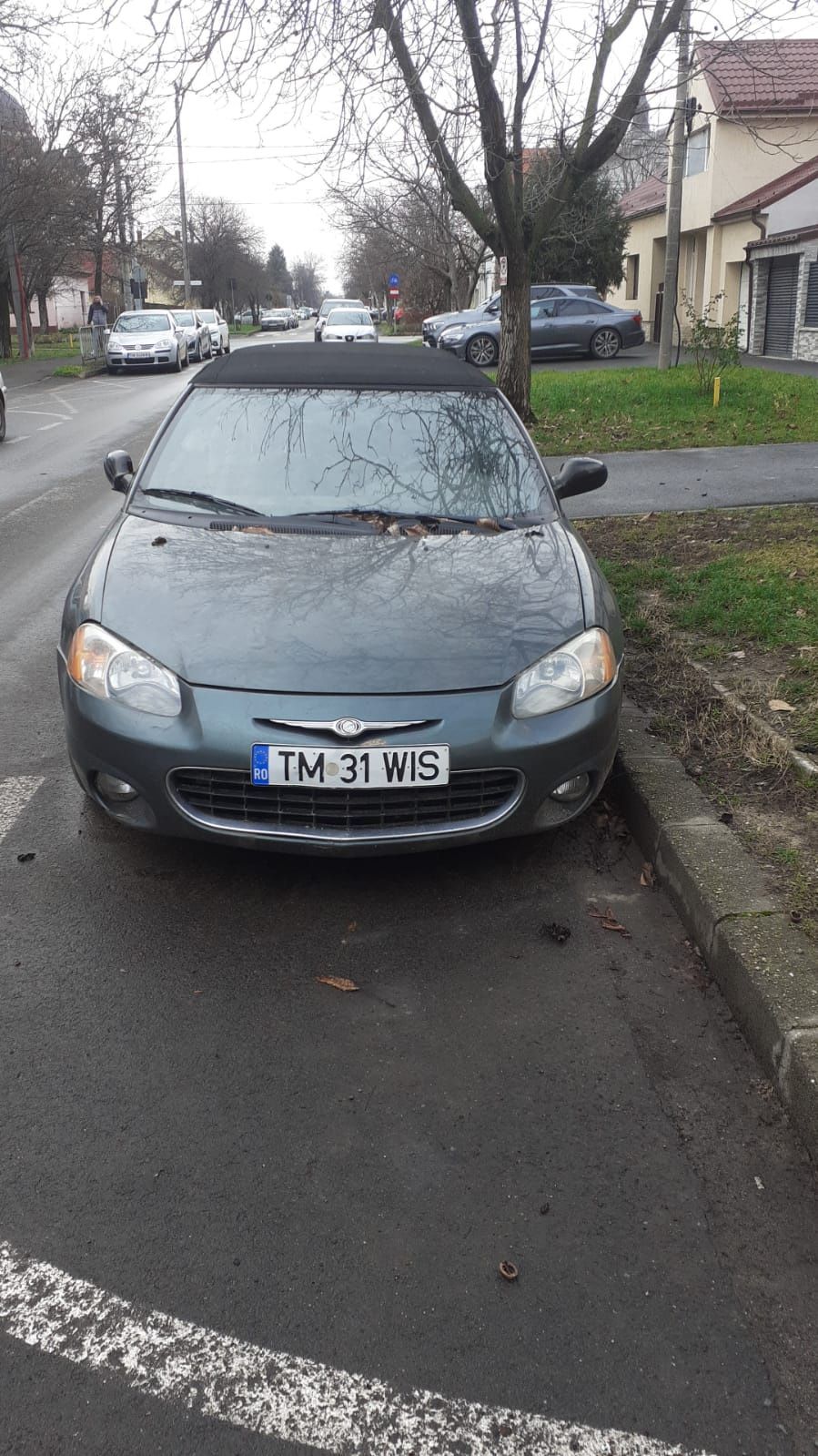 Vând Chrysler Sebring