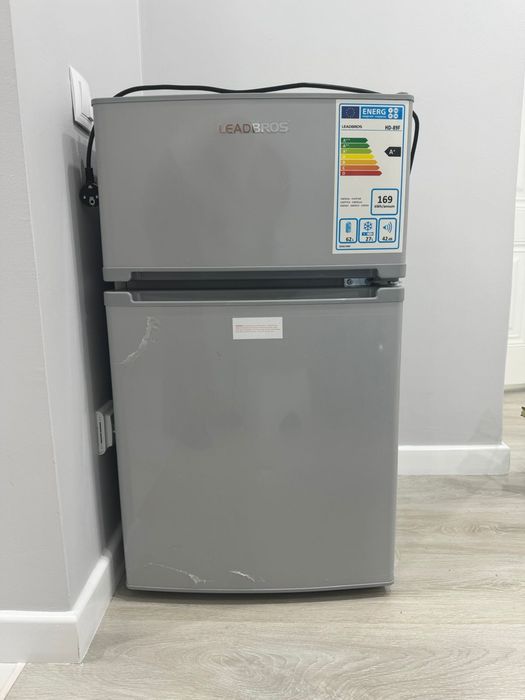 Продам холодильник с камерой