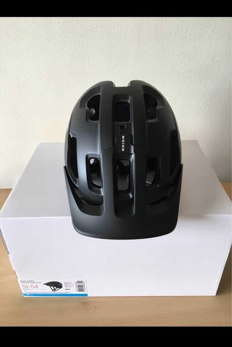 Нова каска Poc Axion Spin