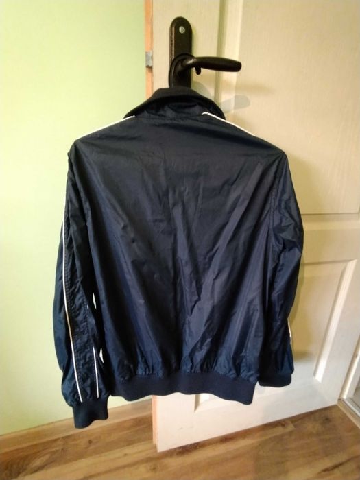 Продавам яке тип ветробран