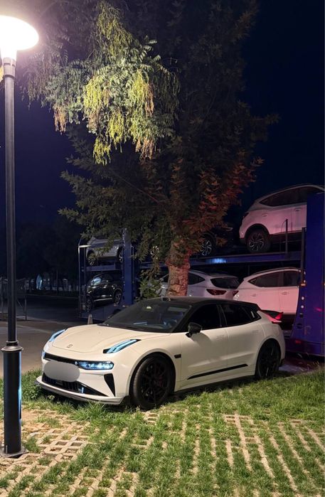 Zeekr 001 reystayling