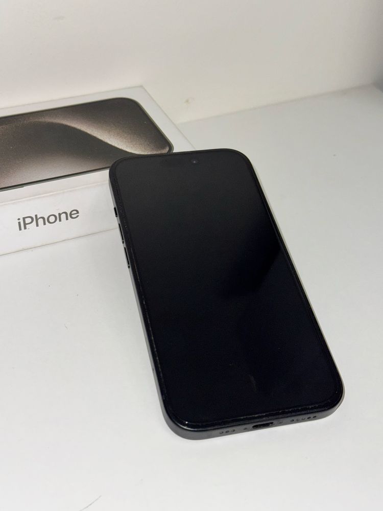 Iphone 15 всё в родне