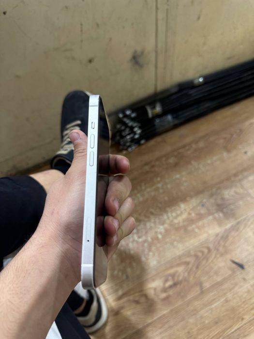 Iphone 13 ozi.