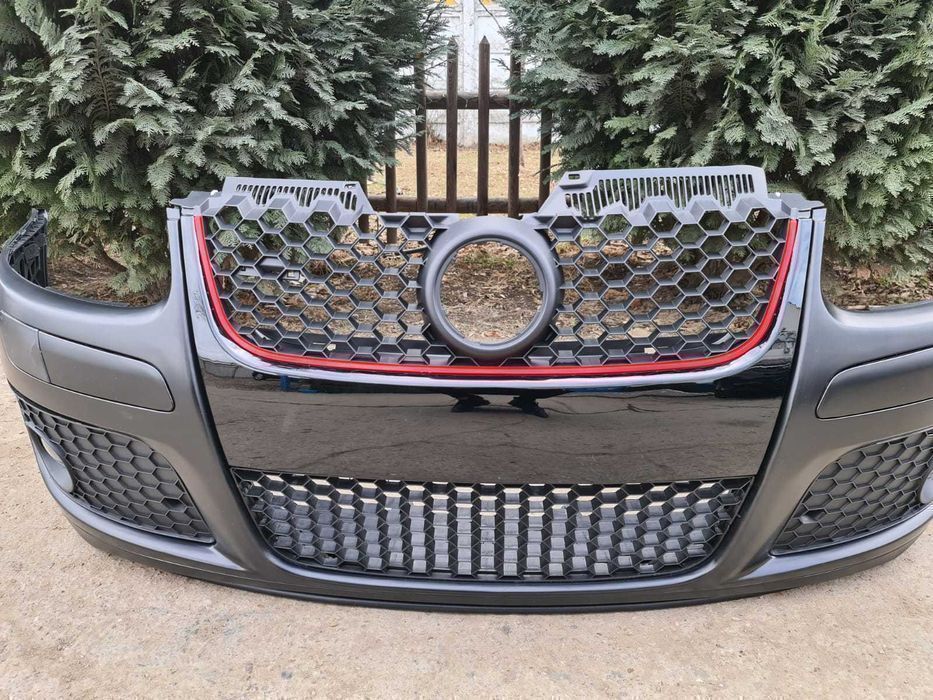 Bara Fata VW Golf 5 GTI Design cu Grile si Proiectoare