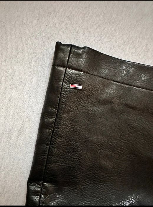 Vând Fusta Tommy hilfiger