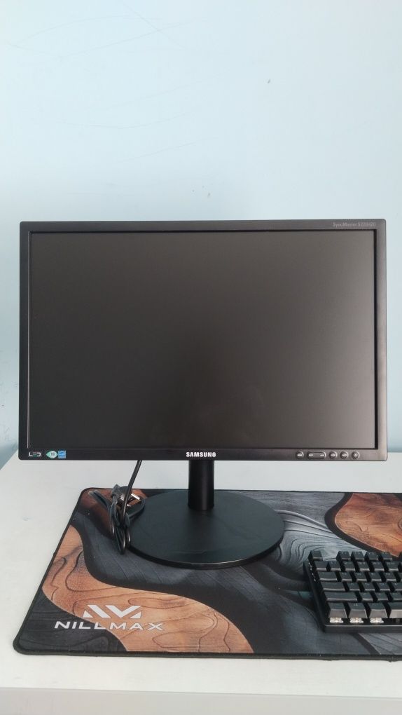 Samsung SyncMaster S22B420 Model Led Vga Dvi Port Holati Ideal