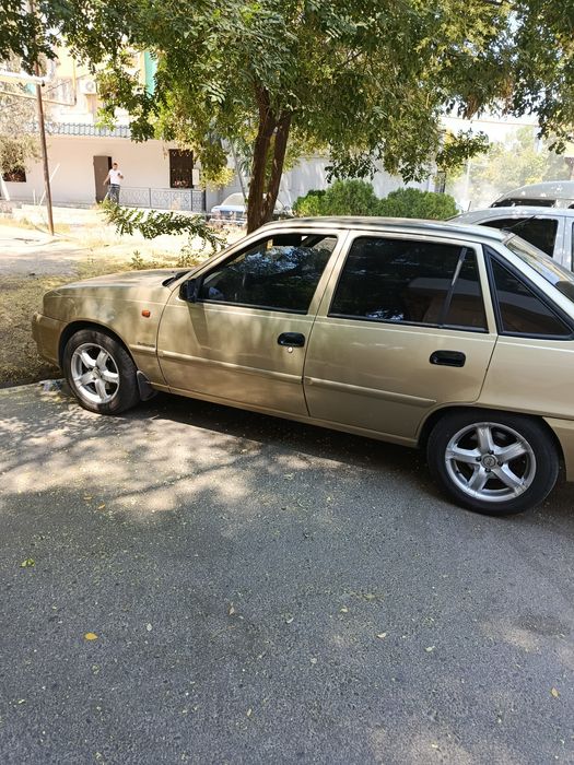 Нексия 1.6 2009 года в идеальном состоянии