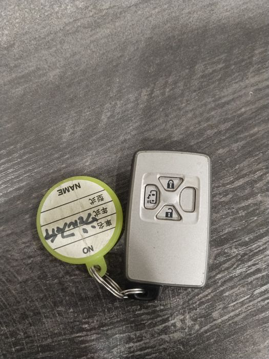 Продам ключ оригинал Тойота