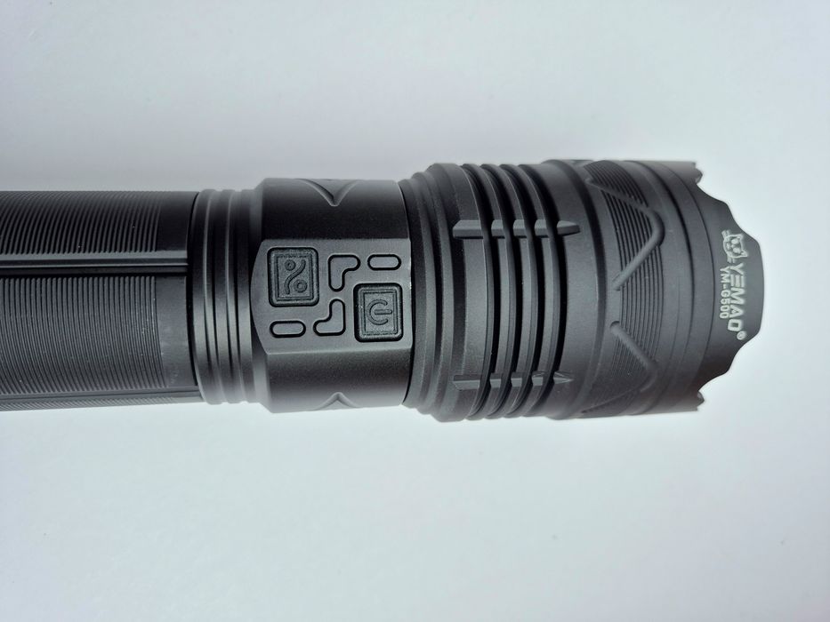 Супер мощен LED лазерен фенер YM-G500/3200м/4000lm