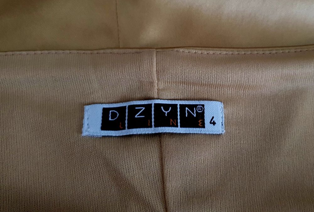 Rochie cocktail din satin auriu