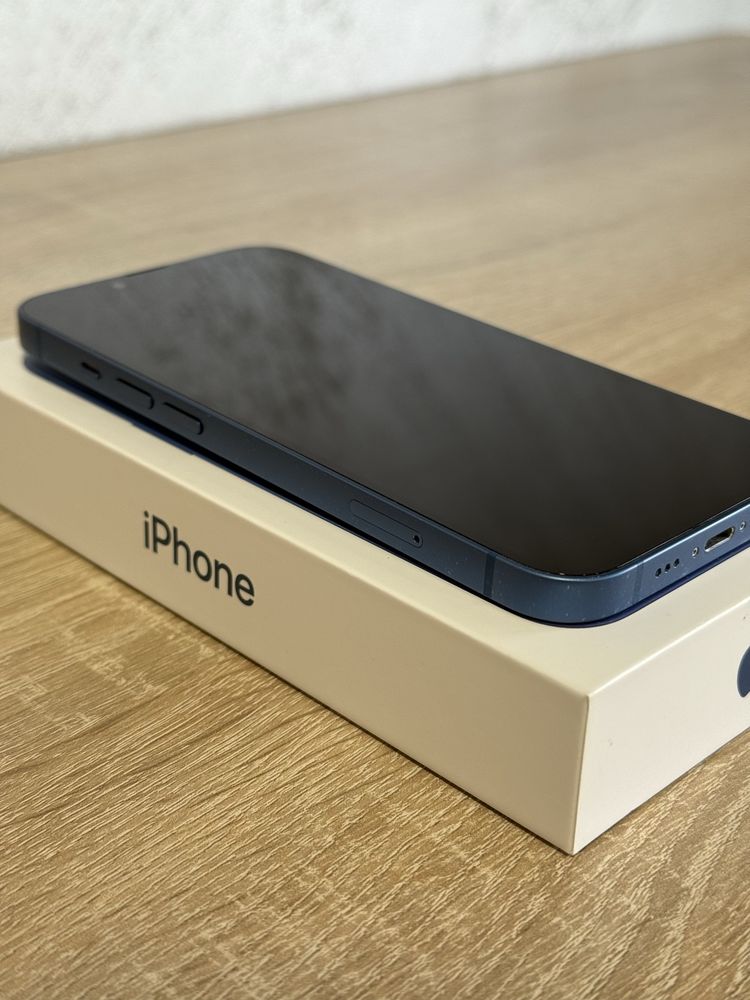 Продавам iPhone 13, Blue, 128GB