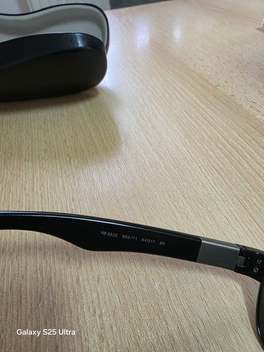 Ochelari de soare si vedere Ray Ban.