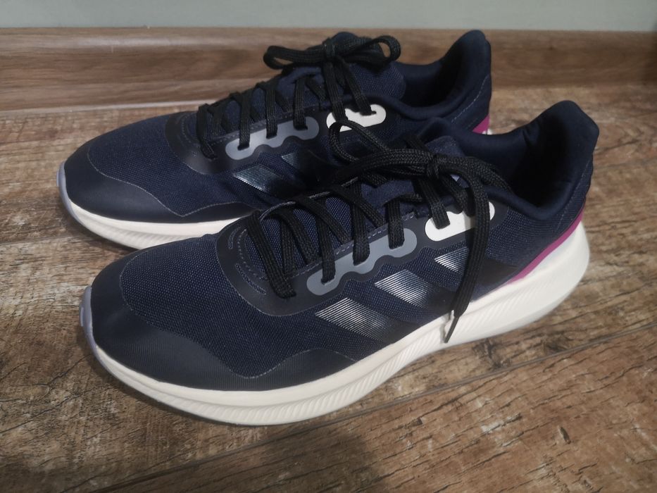 Adidas, оригинални маратонки, номер 41