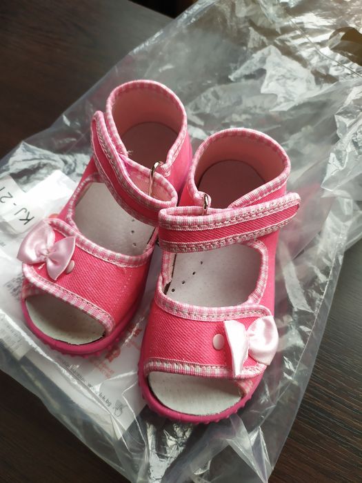 Детски обувки НОВИ